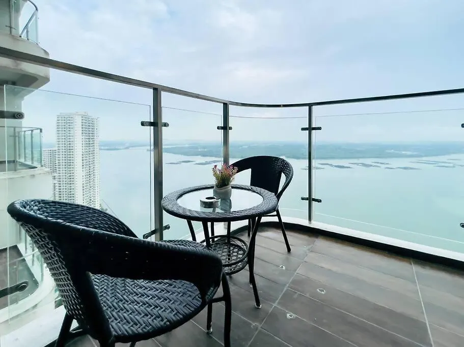 Royal Strand, Country Garden Danga Bay Homestay By Welcome Home Johor Bahru 0*,  Malaysia